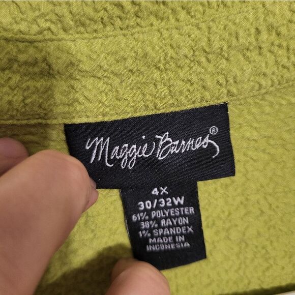 Maggie Barnes Green Tank Shacket Combo, Plus Size 4X 30/32 - Picture 7 of 7